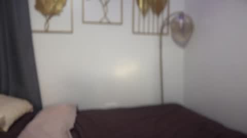 Amira online show from April 27, 2026, 1:47 am