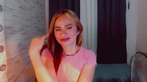 urlovely_che online show from January 15, 2026, 5:05 pm