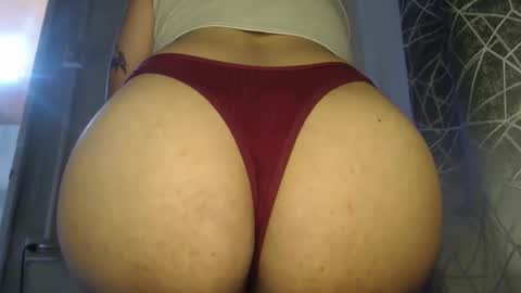 Snapshot of urlovely_hait chatting on April 28, 2026, 3:00 am Sham online show from April 28, 2026, 3:00 am