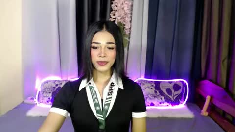 urlovely_jemma online show from April 15, 2026, 6:37 pm