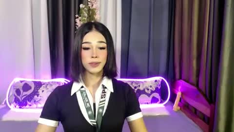 urlovely_jemma online show from May 3, 2026, 10:49 pm