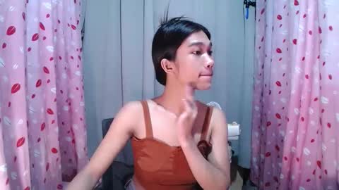 urloverjasmine_xx online show from April 20, 2026, 4:21 pm