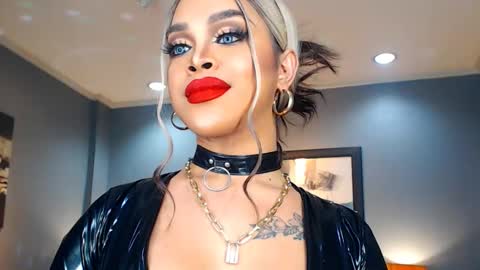UrMajestyTyra online show from December 6, 2024, 11:57 pm