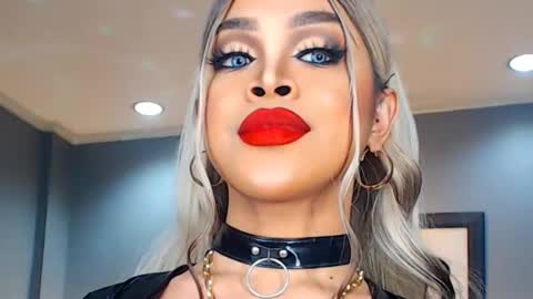 UrMajestyTyra online show from December 8, 2024, 12:07 am
