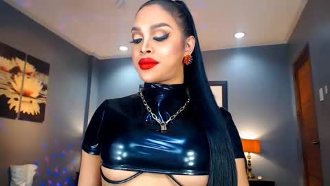 UrMajestyTyra online show from December 11, 2024, 12:02 am