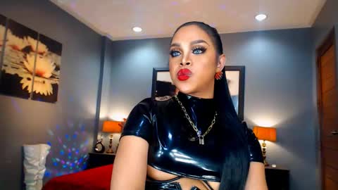 UrMajestyTyra online show from December 11, 2024, 6:04 am