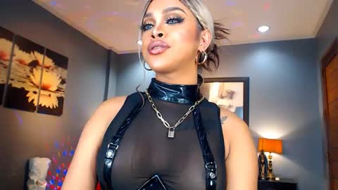 UrMajestyTyra online show from December 22, 2024, 2:17 am