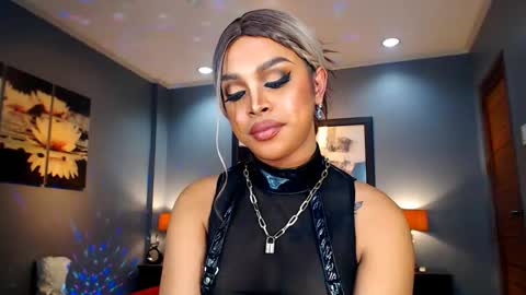 UrMajestyTyra online show from December 22, 2024, 5:56 am