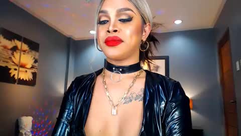 UrMajestyTyra online show from December 29, 2024, 6:56 am