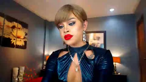 UrMajestyTyra online show from January 24, 2025, 3:32 am