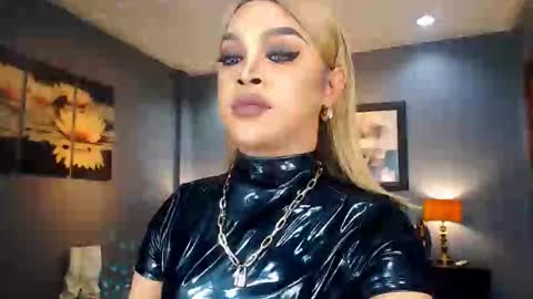 UrMajestyTyra online show from March 9, 2025, 6:06 am