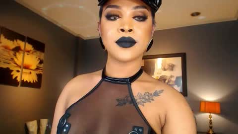 UrMajestyTyra online show from March 6, 2026, 1:02 am