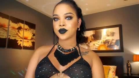 UrMajestyTyra online show from May 1, 2026, 1:54 am