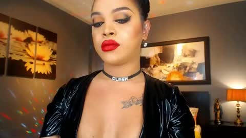 UrMajestyTyra online show from May 5, 2026, 1:02 am