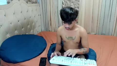 Snapshot of urmasterhardcock chatting on May 27, 2026, 6:27 pm urmasterhardcock online show from May 27, 2026, 6:27 pm