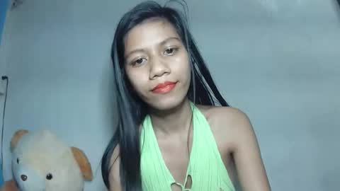 It me SHELLA  online show from March 12, 2026, 7:09 pm