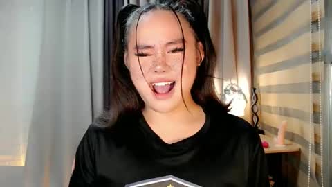 Snapshot of urnaughty_ceciliaxxx chatting on October 27, 2025, 2:54 pm cecilia online show from October 27, 2025, 2:54 pm