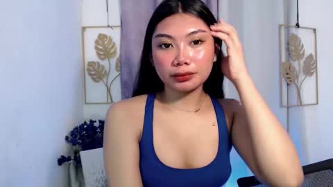 urpinay_sandra69 online show from May 7, 2026, 11:59 am