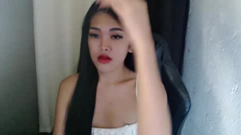 Jenny online show from February 12, 2025, 10:37 pm