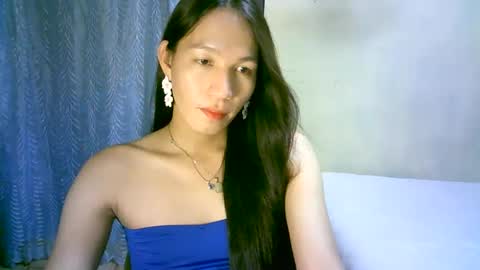 queen julia not into CHEAPGUY online show from February 19, 2025, 12:44 pm
