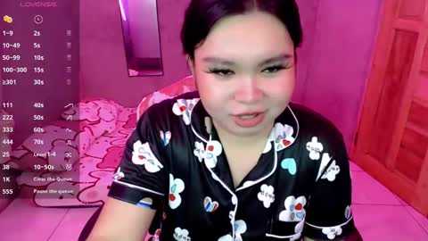 Snapshot of urpinayslutxxx chatting on December 21, 2025, 12:23 pm Jane online show from December 21, 2025, 12:23 pm