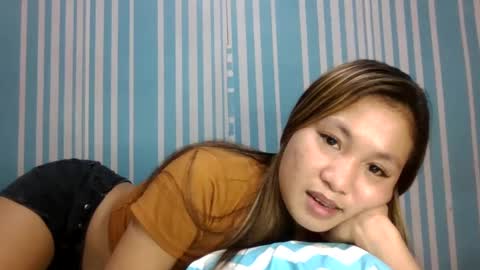 Snapshot of urpinaysugar_dolly chatting on January 19, 2025, 3:18 am urpinaysugar_dolly online show from January 19, 2025, 3:18 am