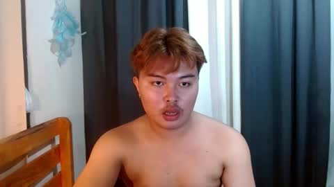 urpinoyjohnx online show from October 3, 2025, 9:45 pm