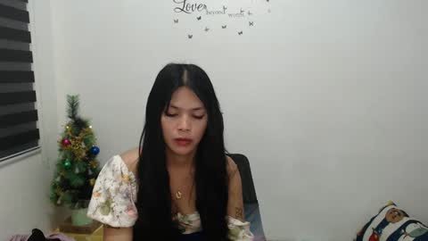 hi im kim online show from December 5, 2024, 2:55 pm