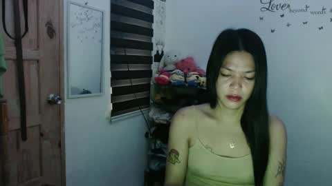 hi im kim online show from February 4, 2025, 2:17 am