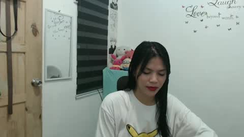 hi im kim online show from February 9, 2025, 10:42 am
