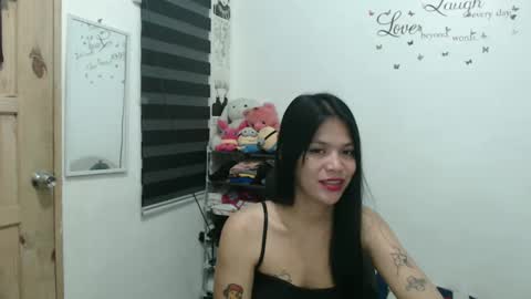 hi im kim online show from February 11, 2025, 6:22 pm