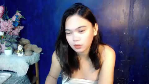 urpretty_girl online show from December 14, 2025, 7:25 am