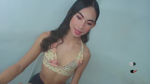 Snapshot of urpretty_mistake chatting on February 13, 2026, 5:25 am urpretty_mistake online show from February 13, 2026, 5:25 am