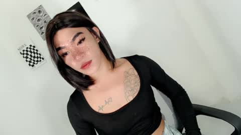 urseductive_mistress online show from July 21, 2026, 11:29 pm