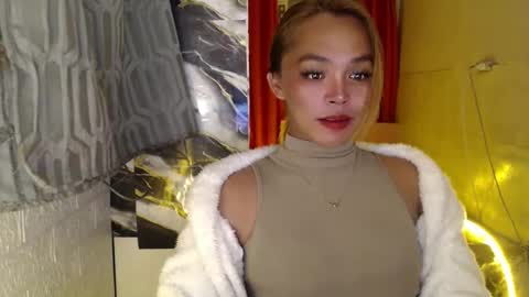 TYRA online show from February 21, 2025, 10:04 pm