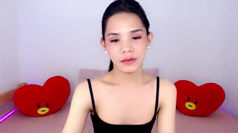 Cute Delancy online show from April 13, 2026, 2:33 pm