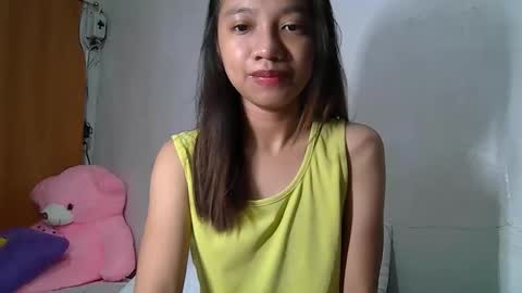 Snapshot of urshamegirl4you chatting on April 26, 2026, 6:16 pm Your LUNA online show from April 26, 2026, 6:16 pm