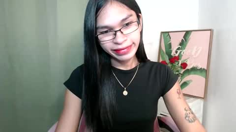ursweet_zeviixx online show from October 11, 2025, 8:46 am