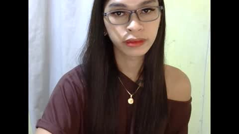 Snapshot of ursweet_zeviixx chatting on November 24, 2025, 7:02 pm ursweet_zeviixx online show from November 24, 2025, 7:02 pm