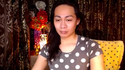 Snapshot of urtimelessbeauty chatting on January 27, 2025, 9:22 pm Merca online show from January 27, 2025, 9:22 pm