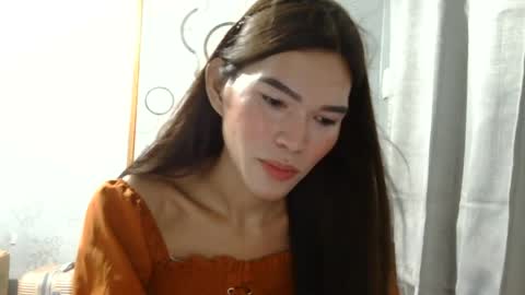 urtrans_sheenlyn online show from June 27, 2026, 10:31 am