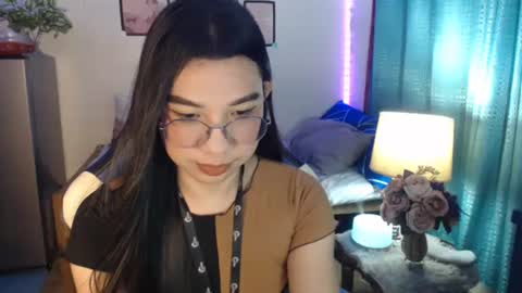 Ashley Kate Mateo Gray online show from December 4, 2024, 2:15 pm