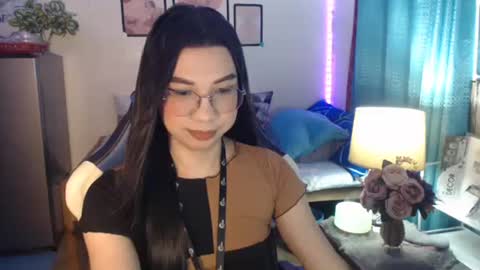 Ashley Kate Mateo Gray online show from December 11, 2024, 10:03 am