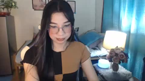 Ashley Kate Mateo Gray online show from March 7, 2025, 12:23 pm