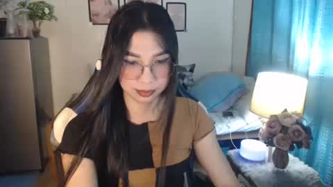 Ashley Kate Mateo Gray online show from March 9, 2025, 11:25 am