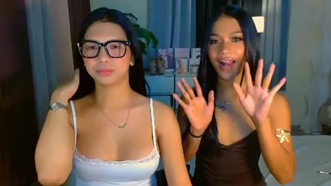 Snapshot of urwildest_margaret chatting on April 19, 2026, 4:06 pm urwildest_margaret online show from April 19, 2026, 4:06 pm