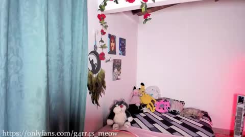 Snapshot of uryko_yor chatting on January 27, 2025, 12:43 am online show from January 27, 2025, 12:43 am