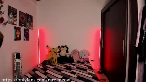Snapshot of uryko_yor chatting on February 7, 2025, 9:48 pm online show from February 7, 2025, 9:48 pm
