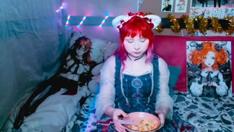 Usagi Blush online show from December 21, 2024, 6:12 pm
