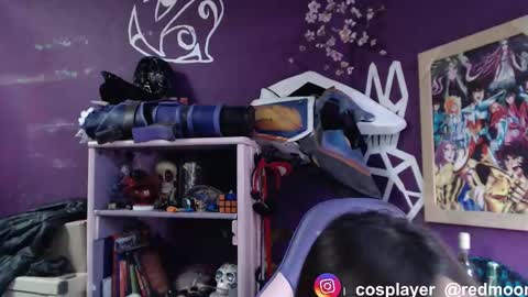 --Lucy-- online show from November 14, 2025, 5:55 pm